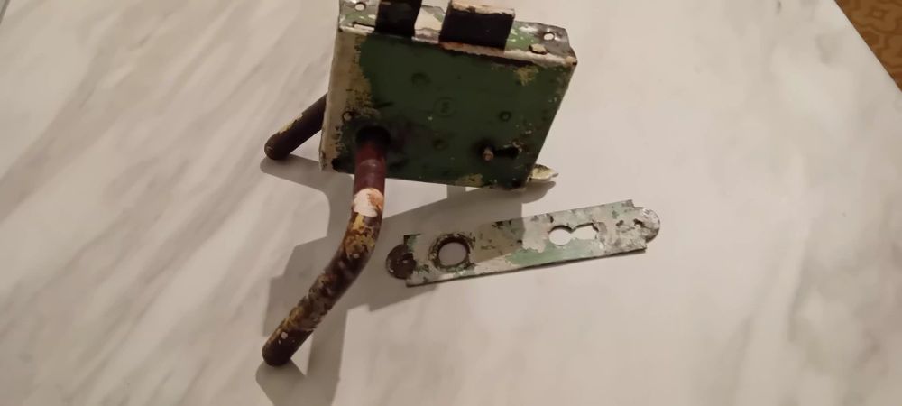 Ретро работеща брава