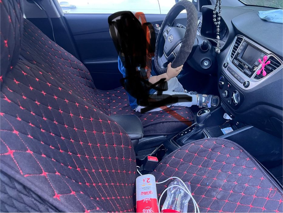 Чихол на сиденья автомобилья