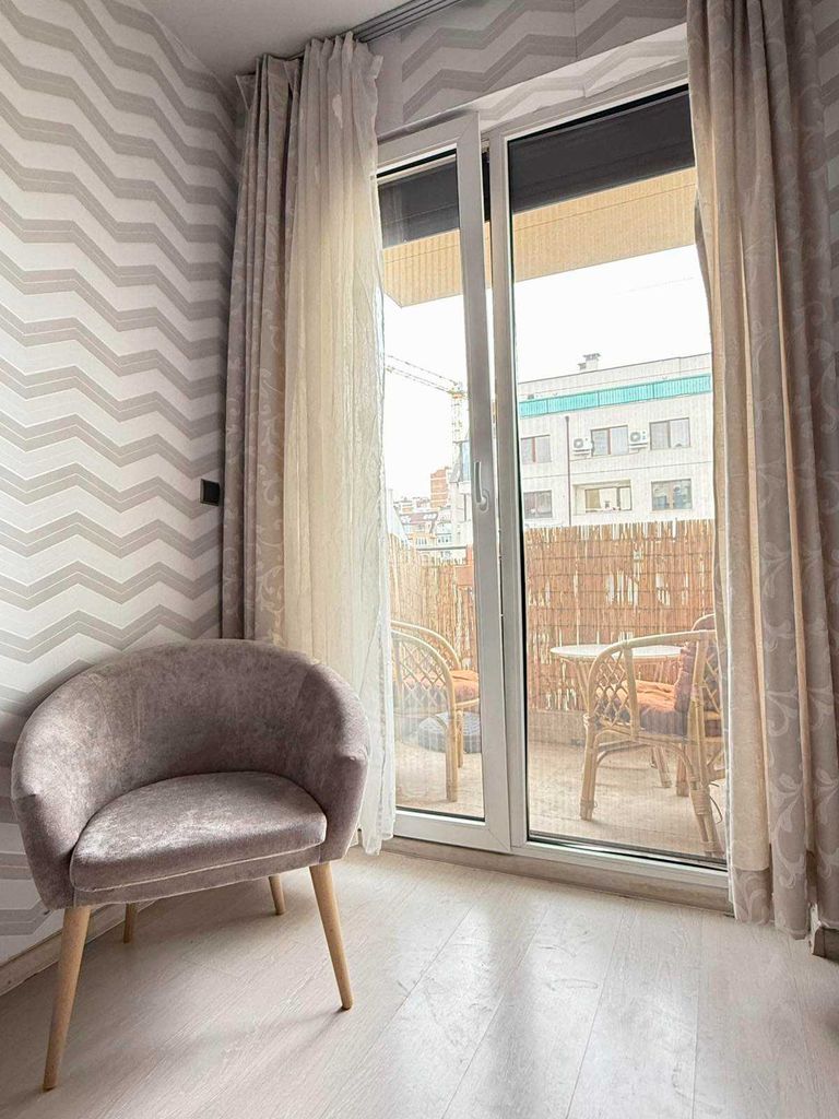 Дава се под наем Двустаен апартамент в София, Център - 75 кв.м за 627.3 € - Снимка #5