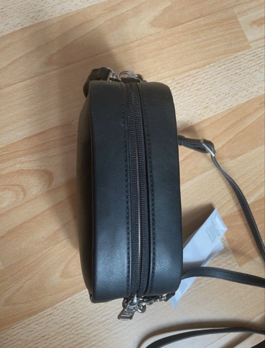 Geantă de umar neagră Calvin Klein Jeans