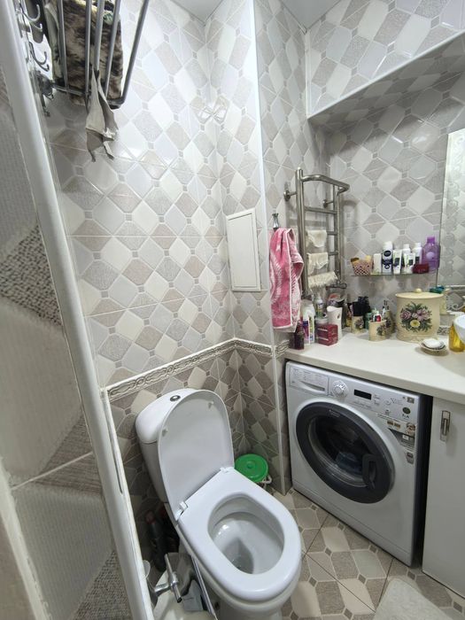 Аренда ! В центре города.  4 Х комнатная с обстановкой