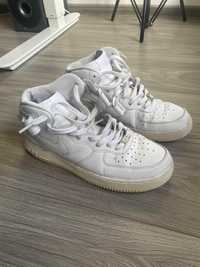 Air Force 1 Mid triple white