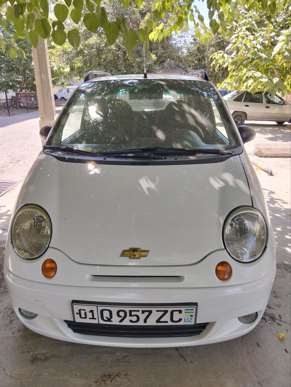 Сотилади матиз 2006йил ок рангда юргани  310.000км