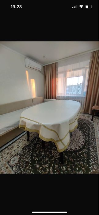 Продам дубовый стол