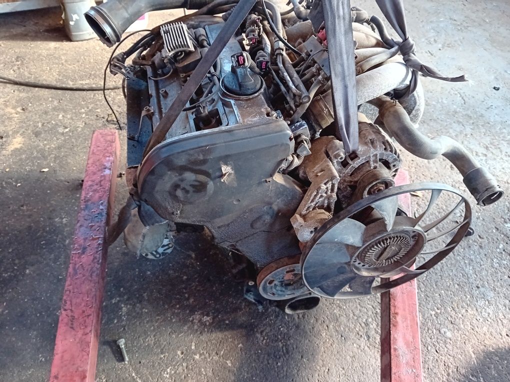 Motor audi a4 b5 motor 18 ADR benzina  ARG. MOTOR APT 125 CP