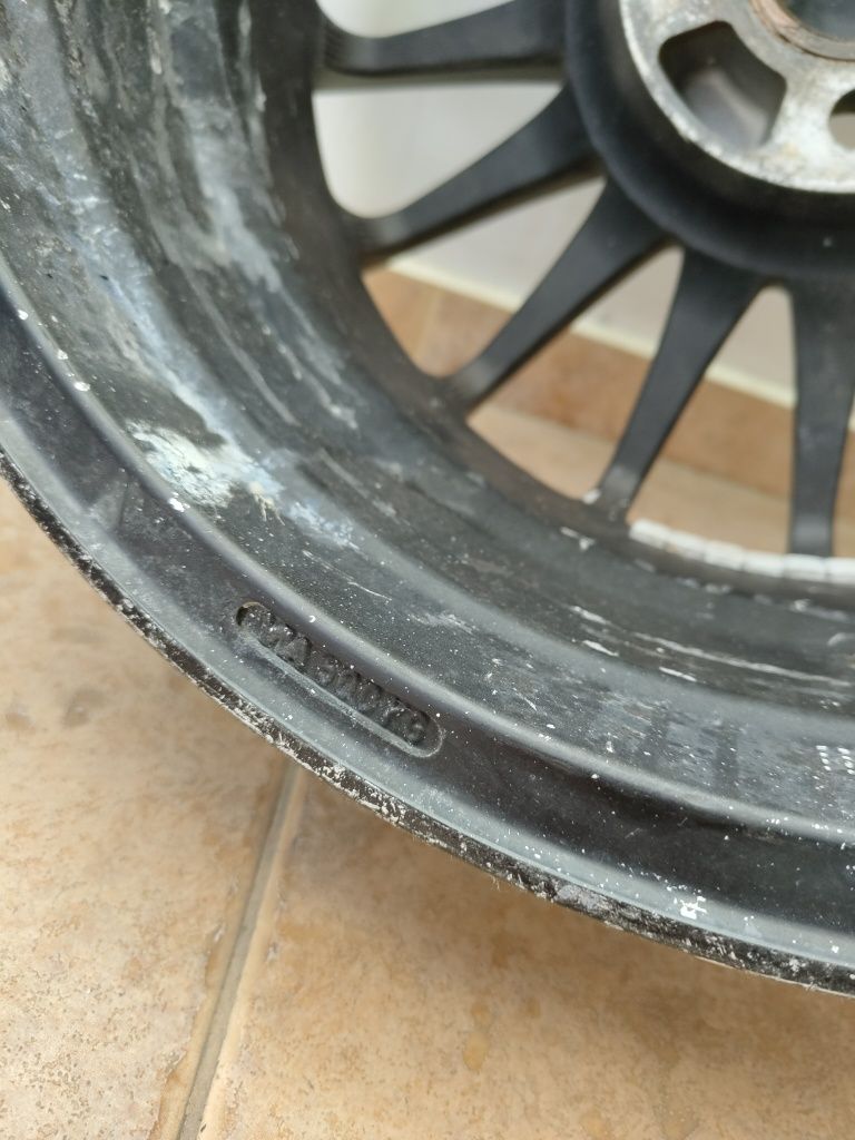 Oz Racing Superturismo GT 16 цола 7j ET42 4x100