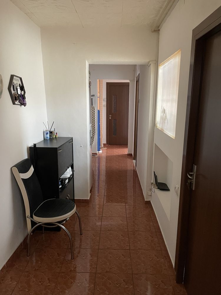 Apartament 3 camere decomandat, loc parcare inclus