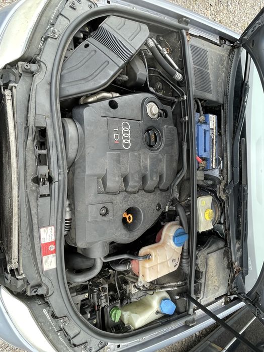 Audi A4 B6 1.9TDi 131 к.с. На части