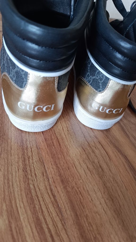 Gucci ежедневни обувки