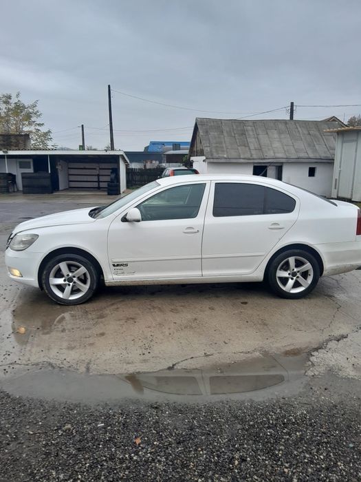 Vând Skoda Octavia 3 perfect funcțională ! 
Motor 1.6 dizel !