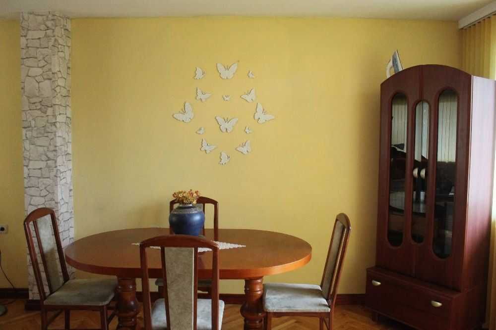 Дава се под наем Тристаен апартамент в Пловдив, Въстанически - 120 кв.м за 325 € - Снимка #9