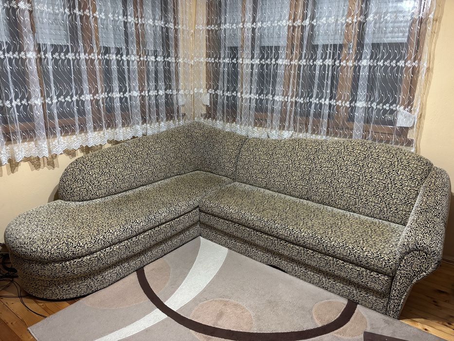 Разтегателен ъглов диван - закупен от фирма Паралел (Нани хоум)