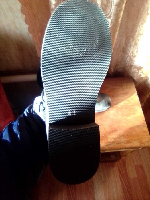 Ботинки новые 41