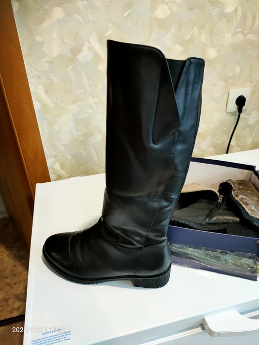 Сапоги женские натуральные.