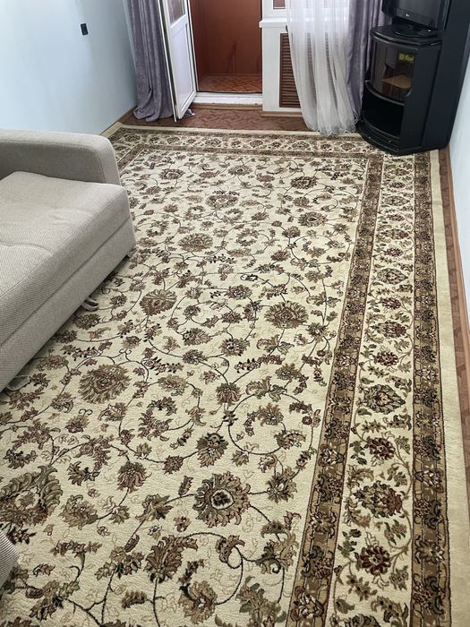 Продаю Ковер б/у