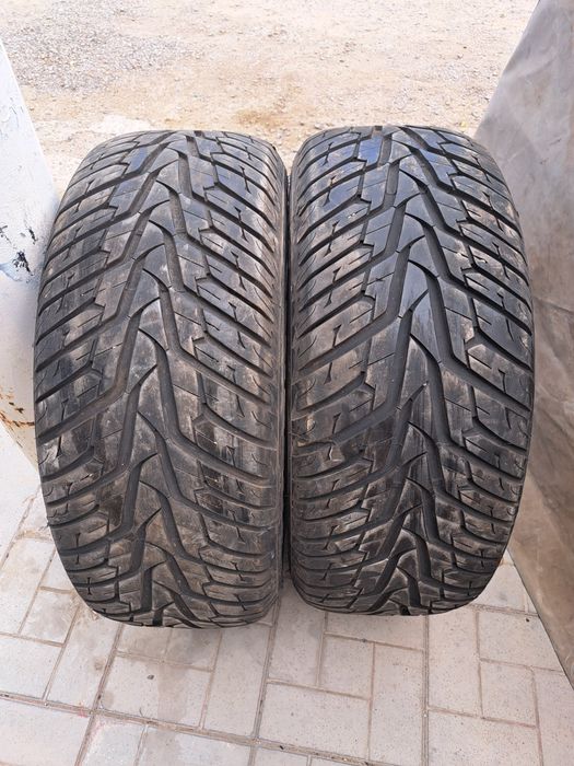 Продам две шины 285-60  R 18.