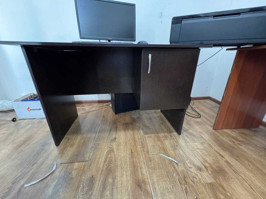 Продаётся мебель из офиса