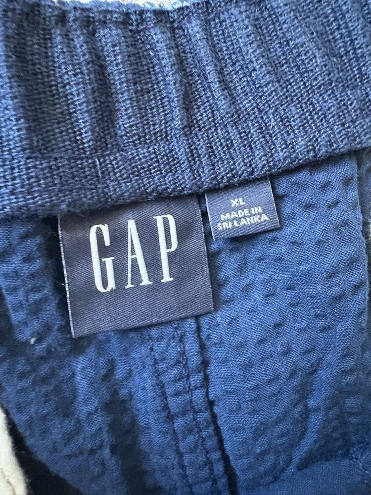 Мъжки бански на GAP и NIKE