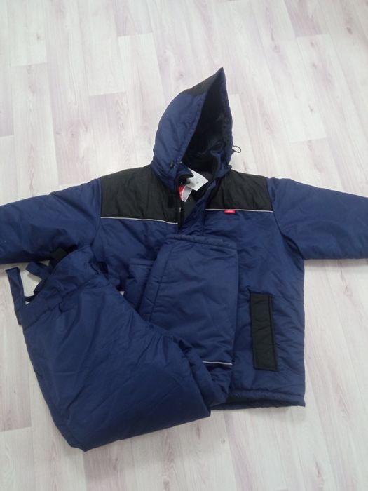 Продам спец одежду зимнею