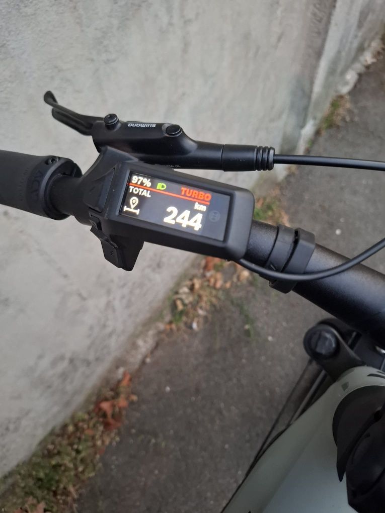 Bicicleta Electrica Cube Kathmandu 750, Bosch Performance Cx