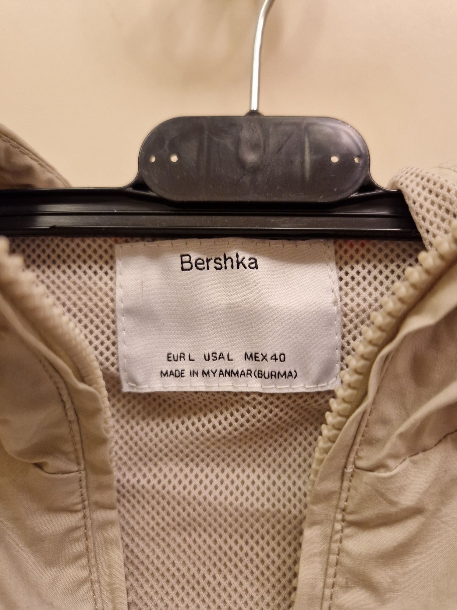 Мъжки нов шушляк Bershka размер L