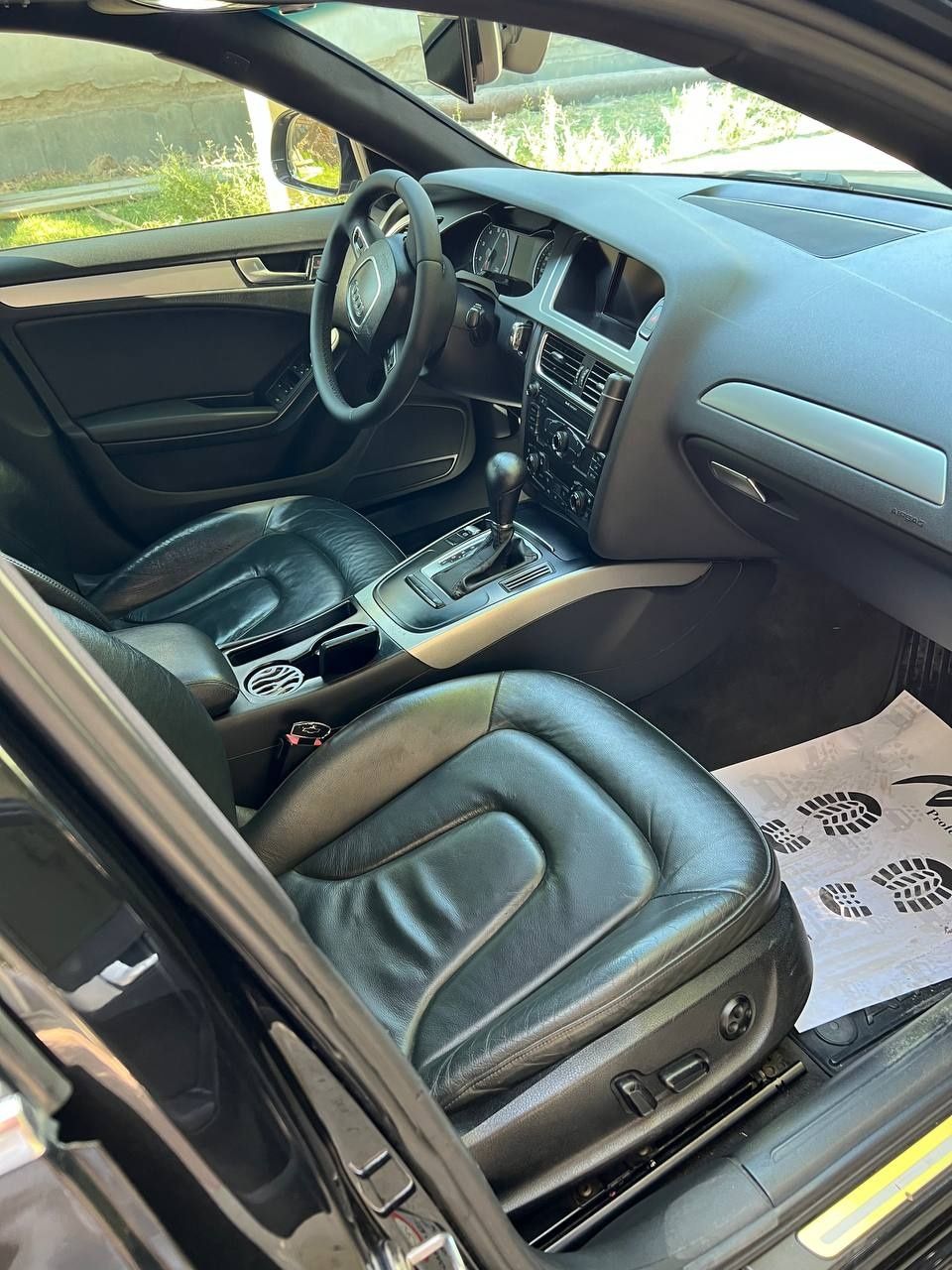 Срочно Audi A4 (b8) 1,8 turbo ideal (170000км)