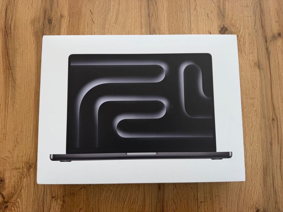 ЧИСТО НОВ MacBook Pro 14" M5 PRO Chip 15-CPU/ 16-GPU/ 24GB RAM/ 1TB SSD — миниатюра 1
