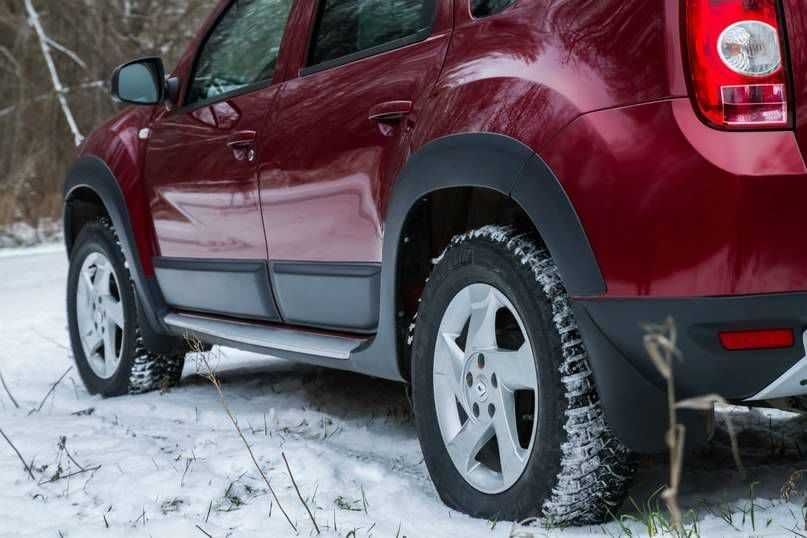 Kit complet bandouri protectie aripi + usi DACIA DUSTER 1 (2010-2017)
