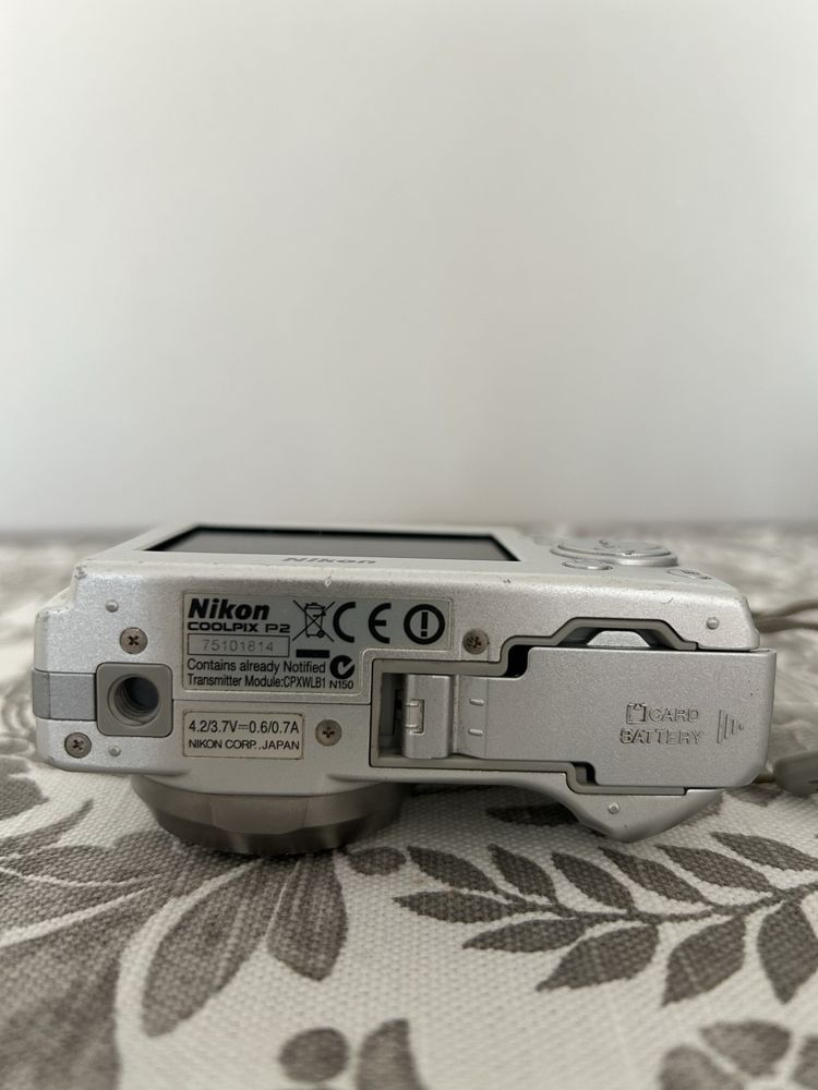 Цифровая фотокамера Nikon