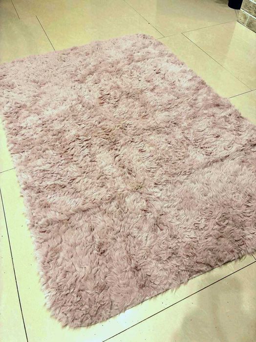Килим в светло лилаво/розово