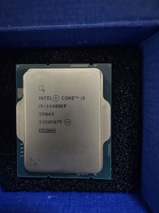 Vând procesor Intel Core i9-14900KF