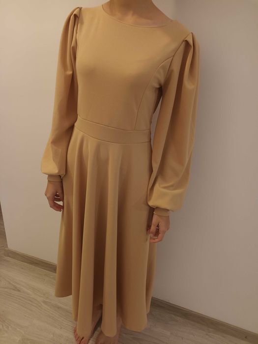 Rochie bej cu maneca lunga marimea L