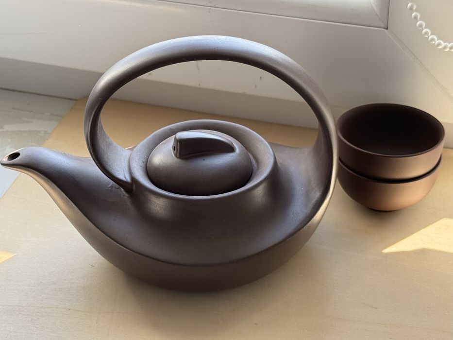 Ceainic din argila purpurie,400ml,nou!