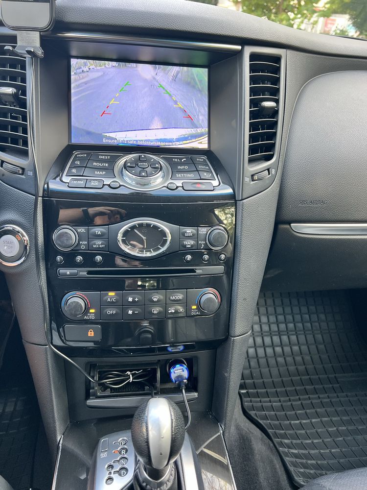 Infiniti QX70 3.0d  N1 с ДДС 1ви собственик, от БГ, топ състояние