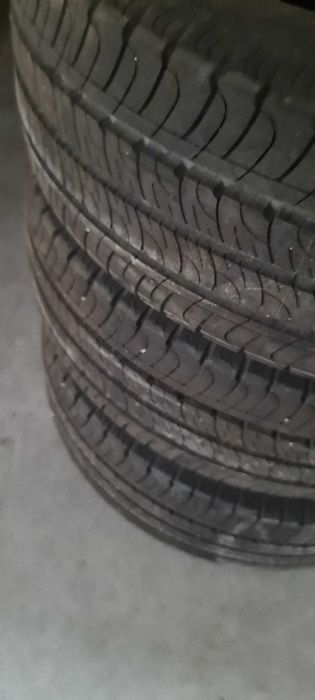 Roti vara GOODYEAR 215/65 R15C  duba Ford