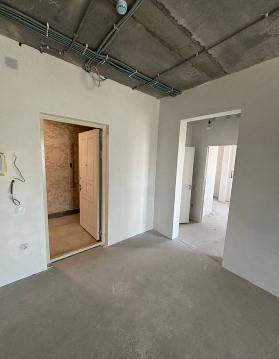 Продаётся 2/8/16 ж/к  Uzmakon (фаргона йули)