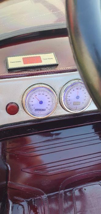 Masina cu telecomanda vintage