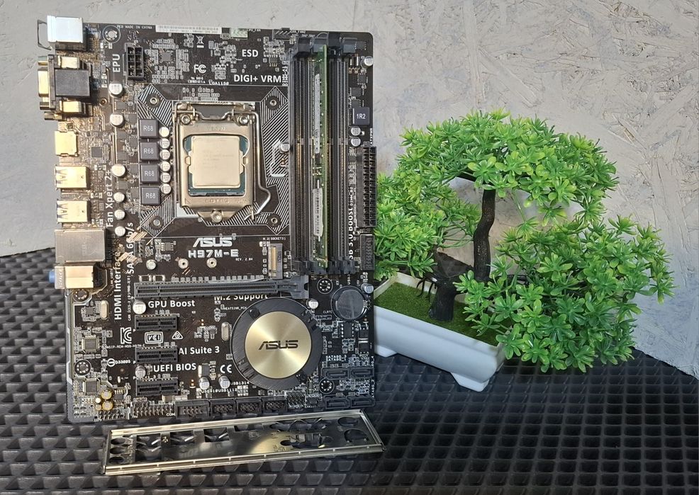 Материнская плата Asus H97 + Xeon E3-1275V3 + озу 8гб
