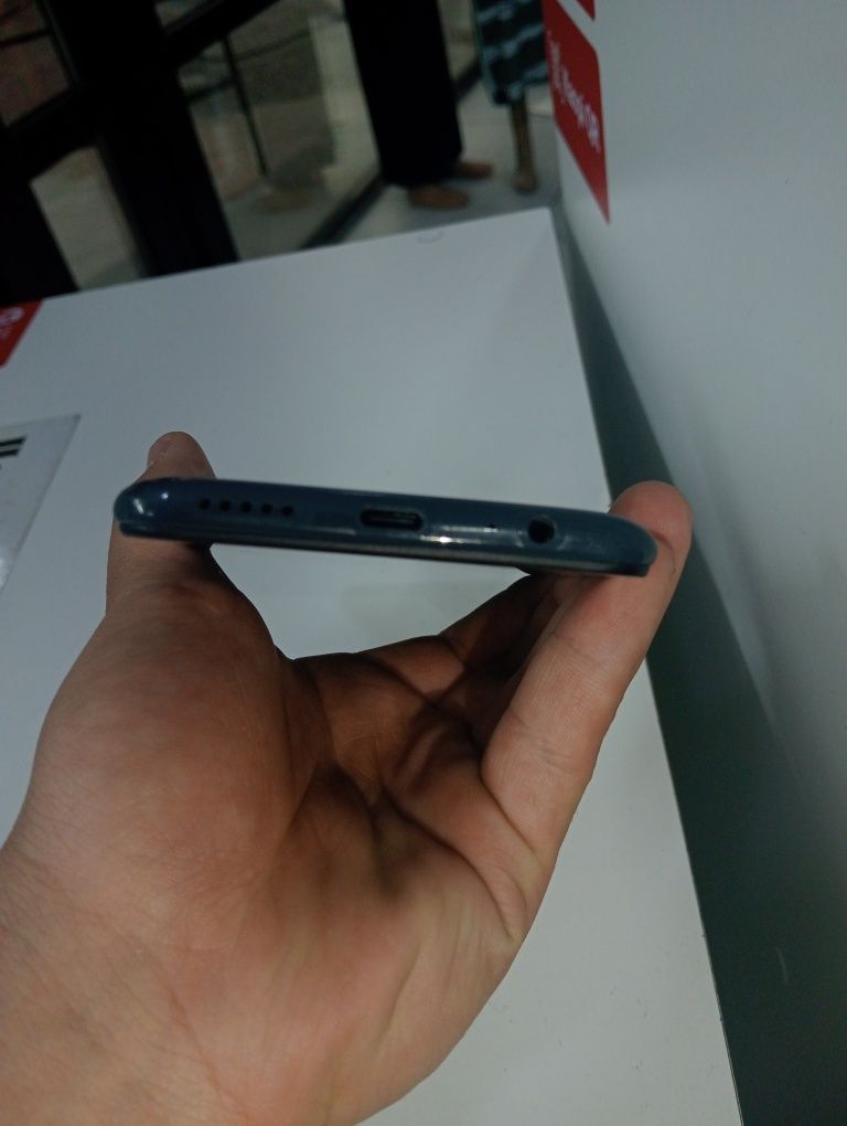 Продам Redmi Note 9