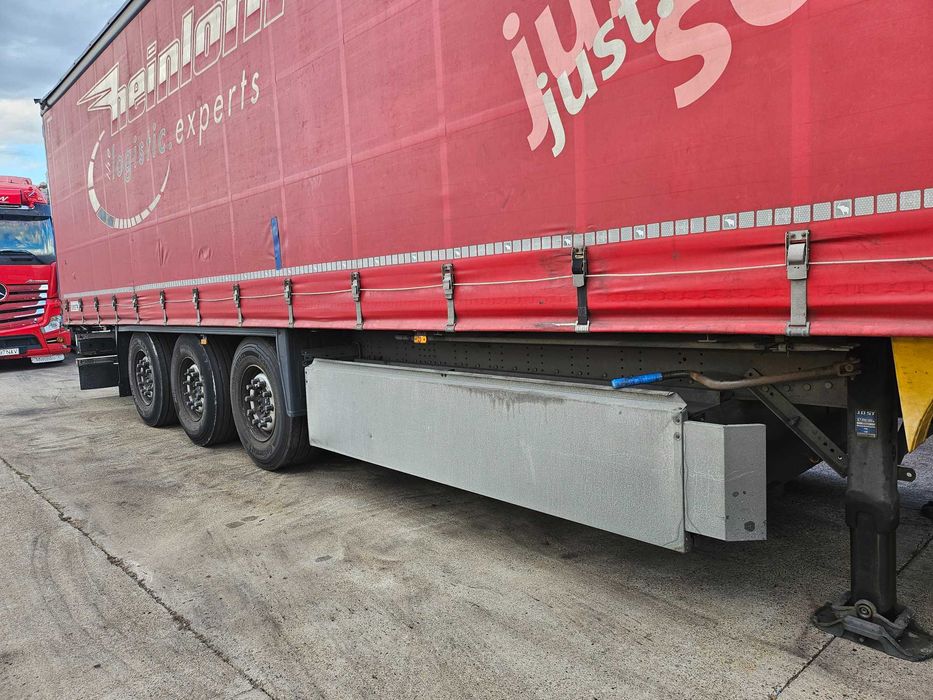 Schmitz Cargobull 2017