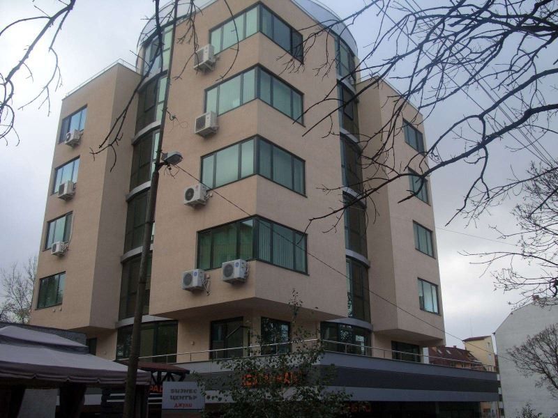 Дава се под наем Офис в София, Лозенец - 106 кв.м за 1090 € - Снимка #9