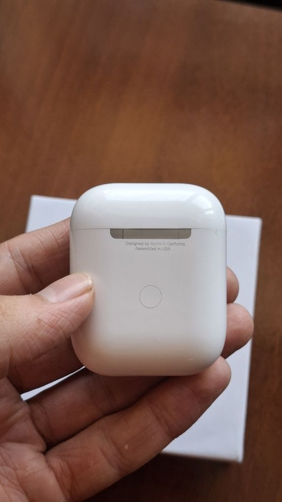 Airpods 2 sotiladi