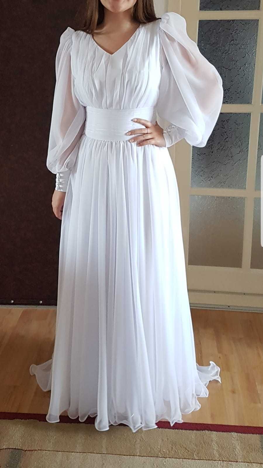 Vand rochie deosebita de mireasa