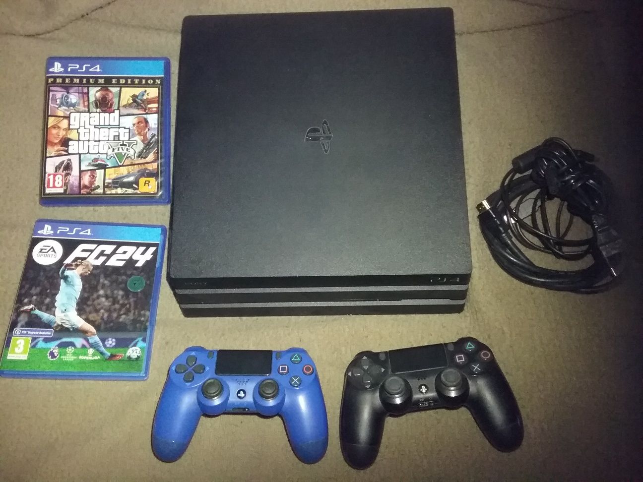 PS3 PS4 SLIM PRO DE 500 DE GIGA cu GTA5 si FIFA 2024 NU trimit in tara