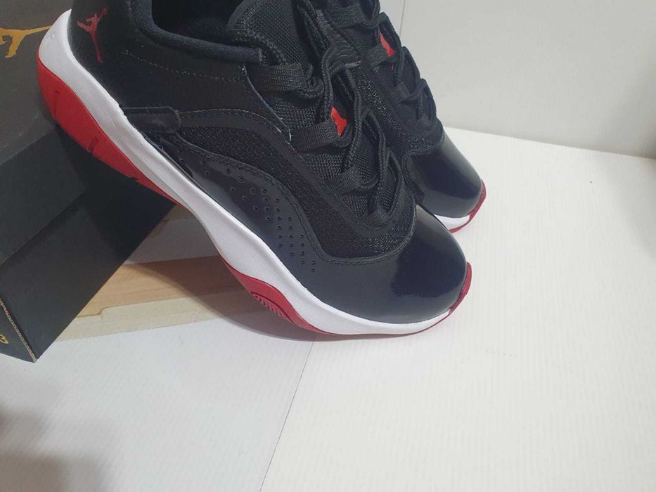 Jordan Air 11CMFT Low masura 38.5 originali noi in cutie