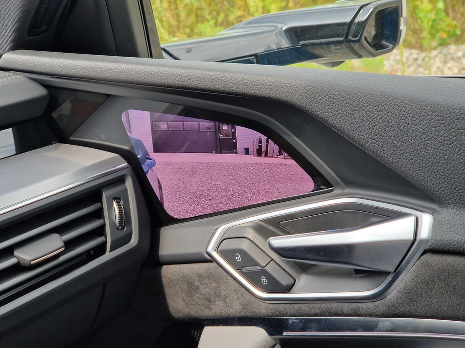 Audi E-tron ,,S”, 505 CP quattro, deosebit
