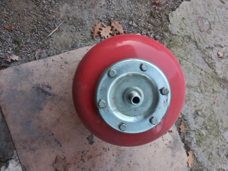 Расширительный бачок для отопления,район Тастака