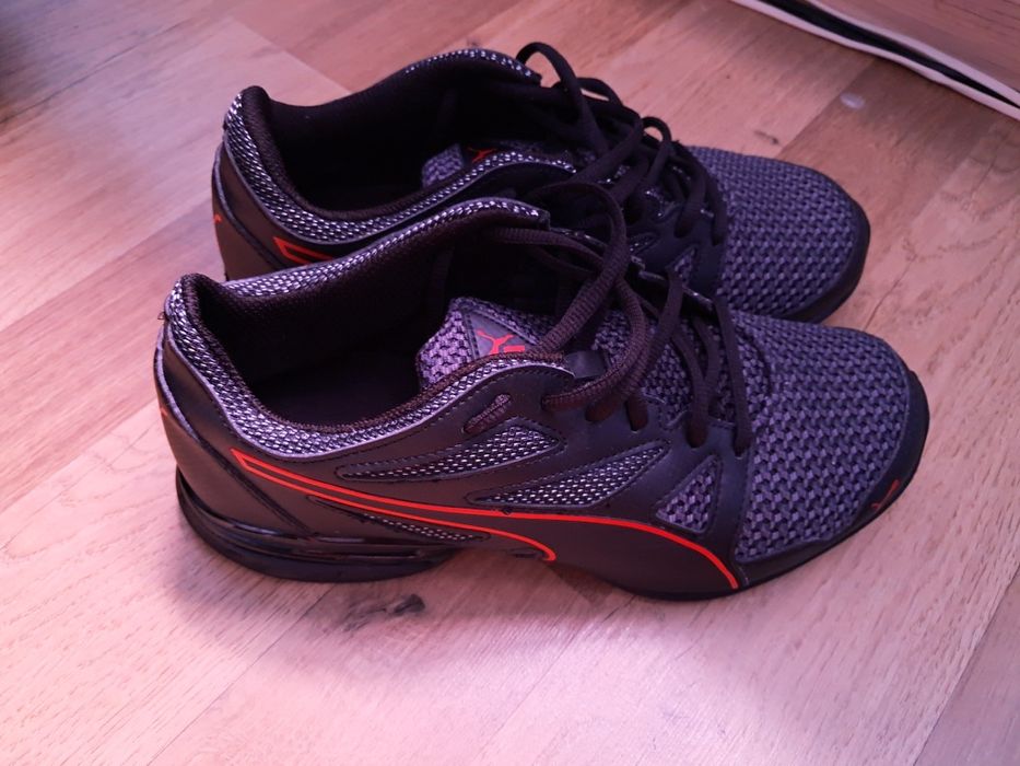 Adidași PUMA, mărimea 40,noi