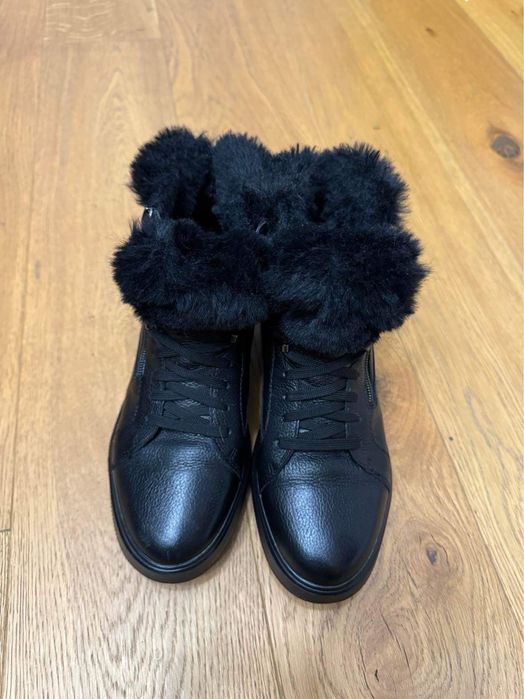 Vand ghete Geox imblanite marimea 38