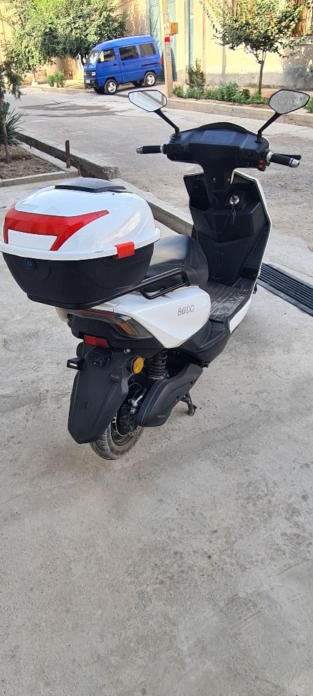 Moto skuter Bodo